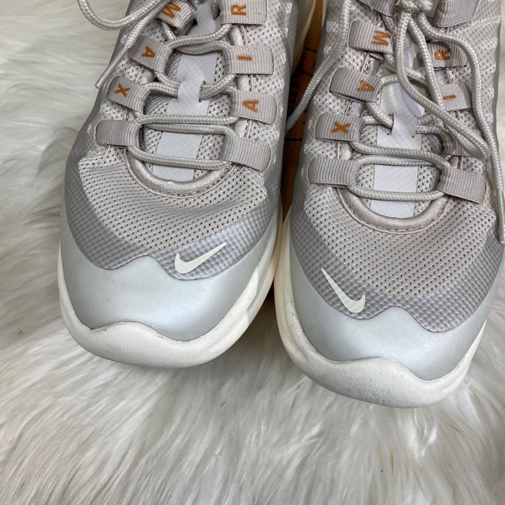 Nike Air Max Axis Sneakers - Picture 2 of 11